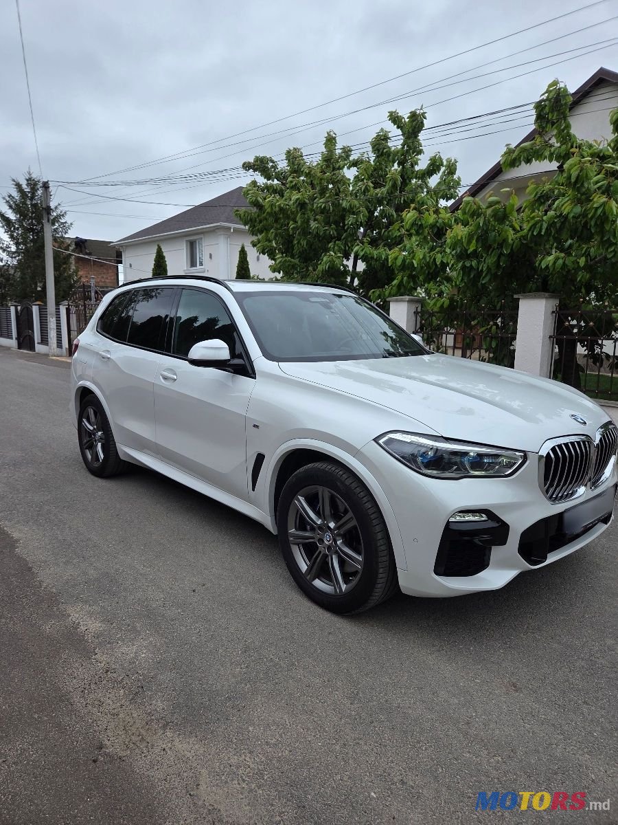2020' BMW X5 photo #2