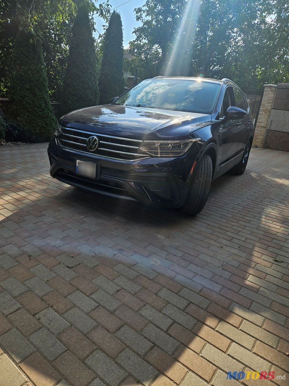 2022' Volkswagen Tiguan photo #4