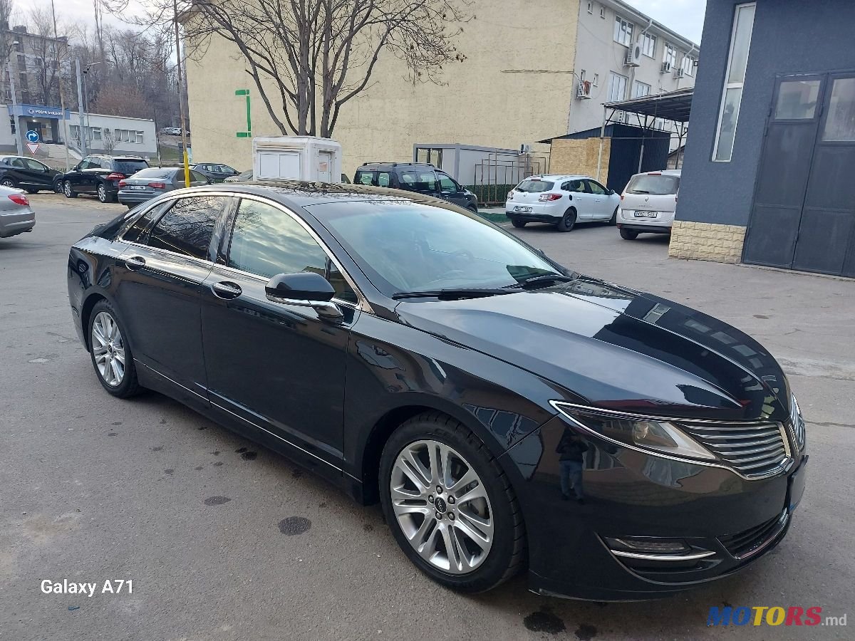 2014' Lincoln MKZ photo #4