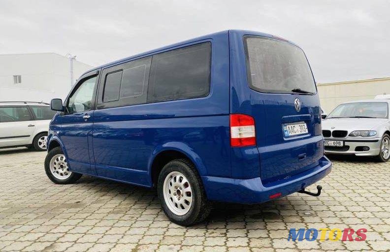 2005' Volkswagen Transporter photo #1