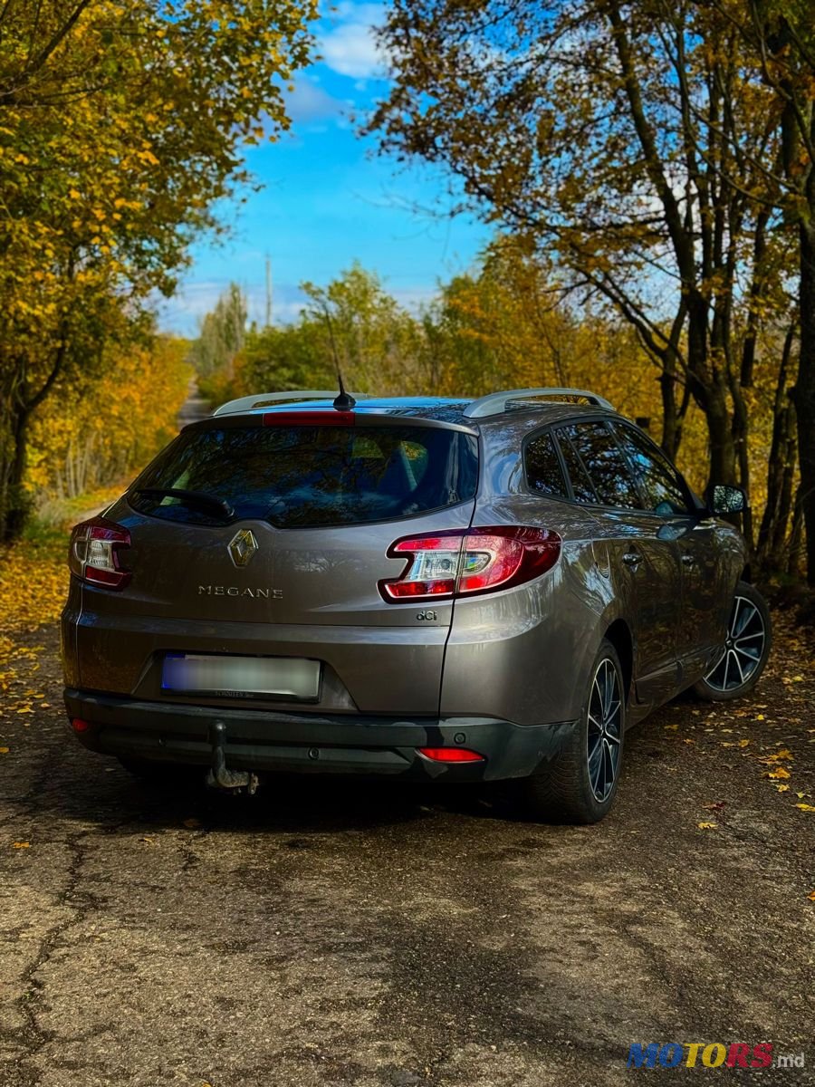 2012' Renault Megane photo #1