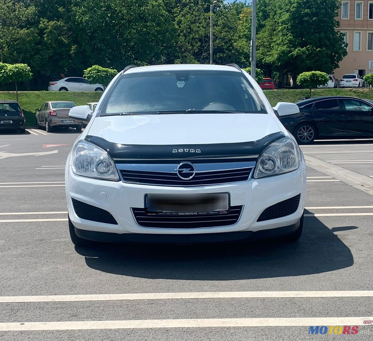 2008' Opel Astra photo #1