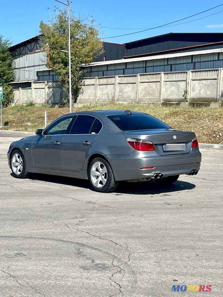 2005' BMW 5 Series photo #6