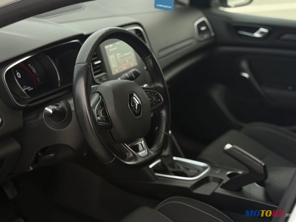 2019' Renault Megane photo #5