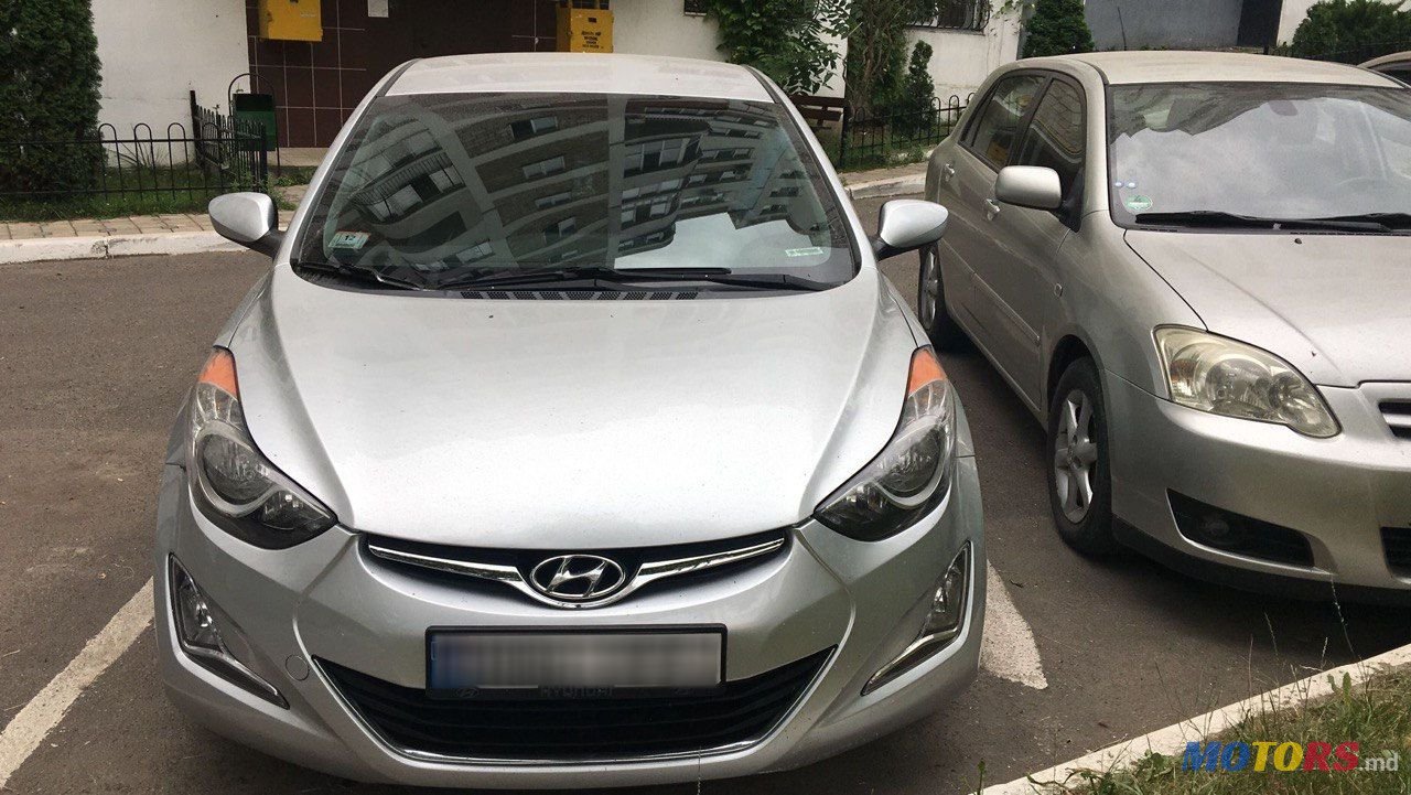 2013' Hyundai Elantra photo #1