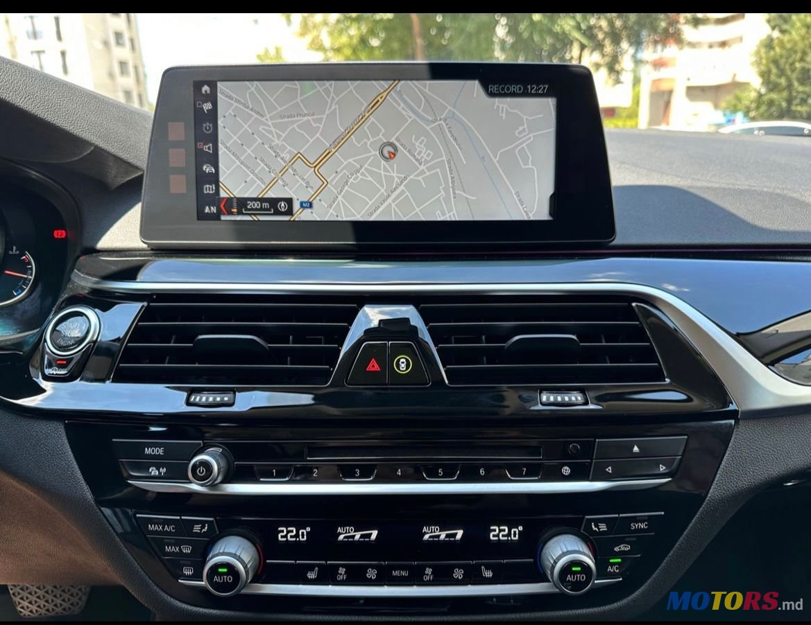 2018' BMW 5 Series photo #5