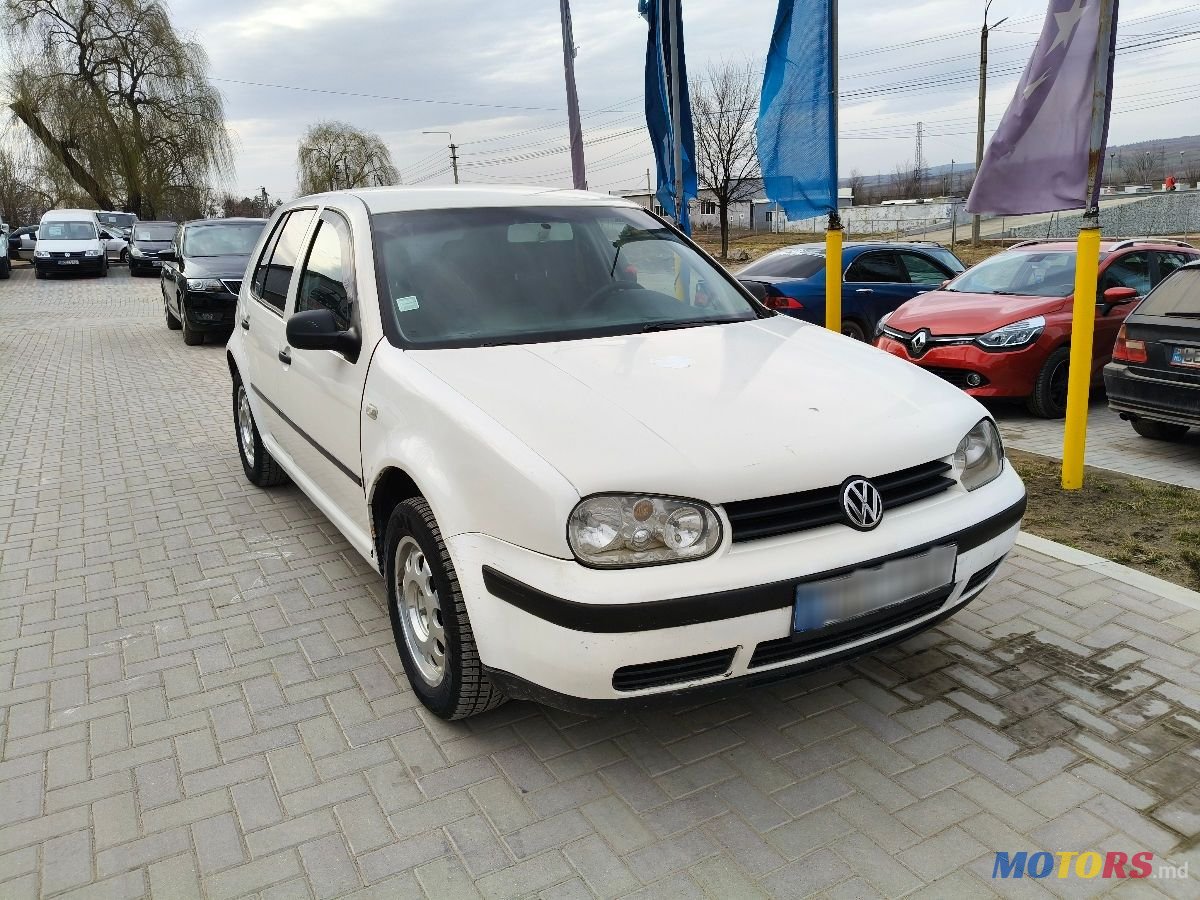 2000' Volkswagen Golf photo #1