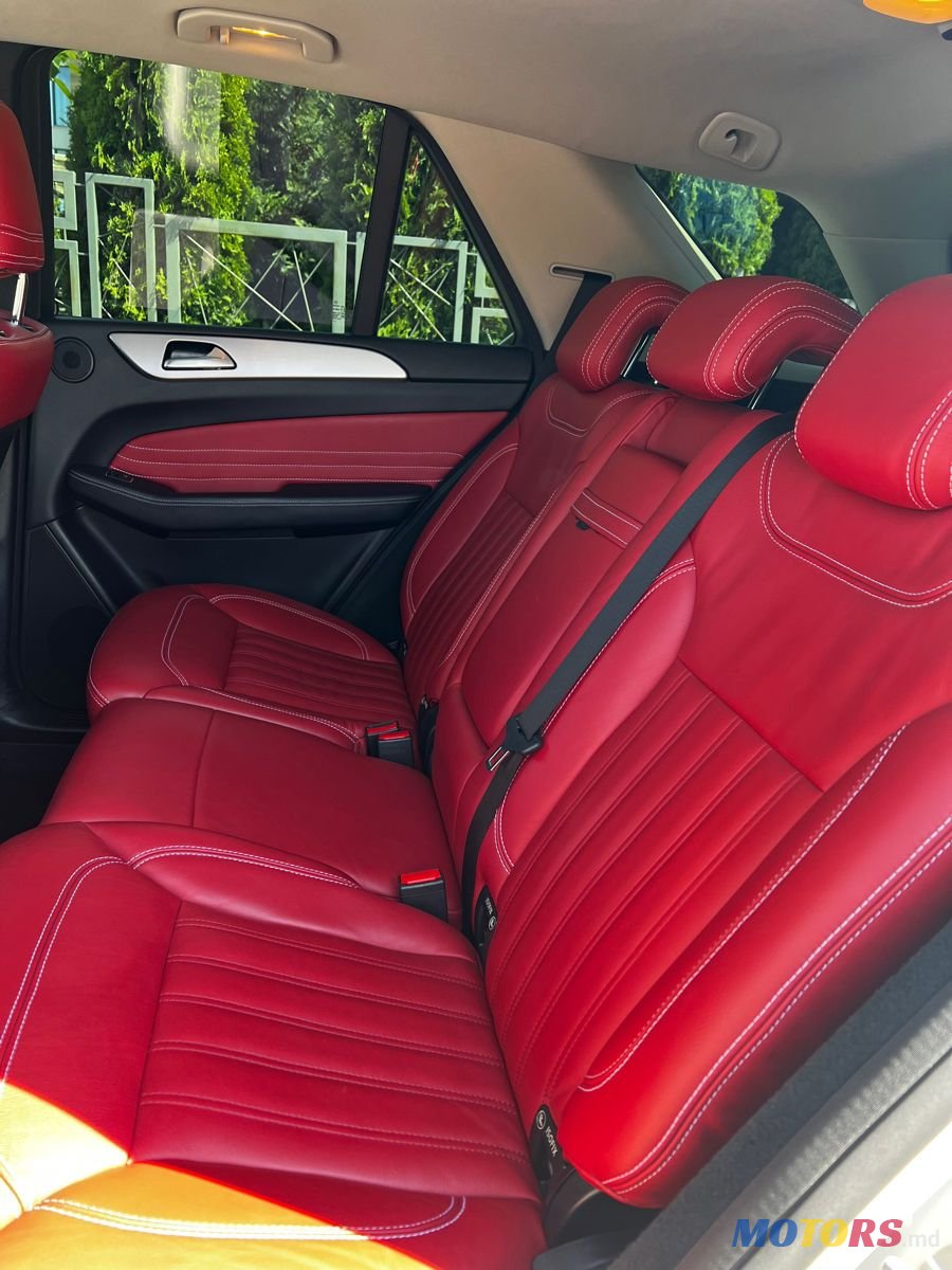 2013' Mercedes-Benz M Класс photo #6