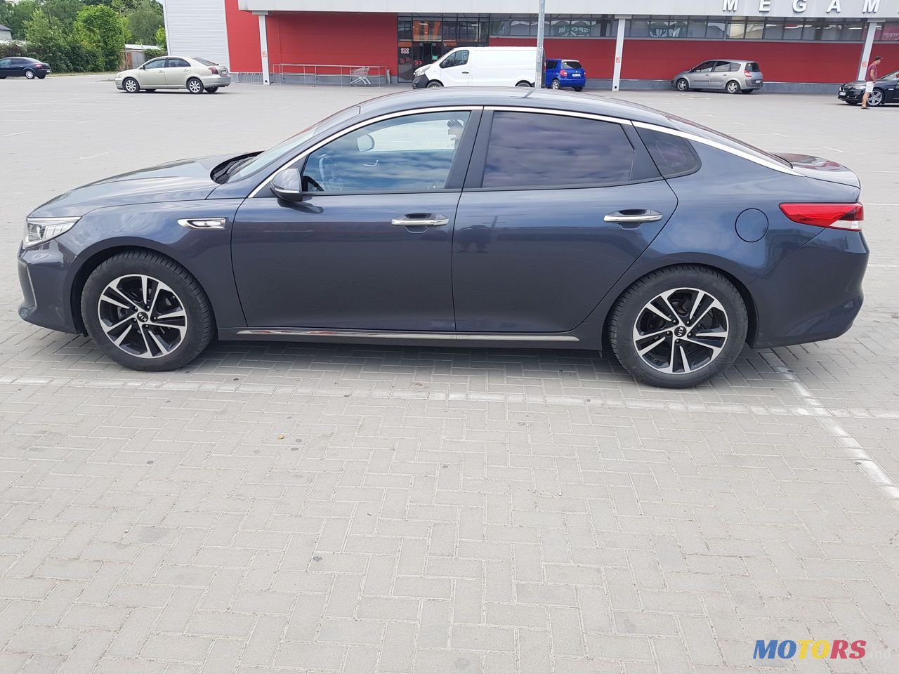 2015' Kia K5 photo #2