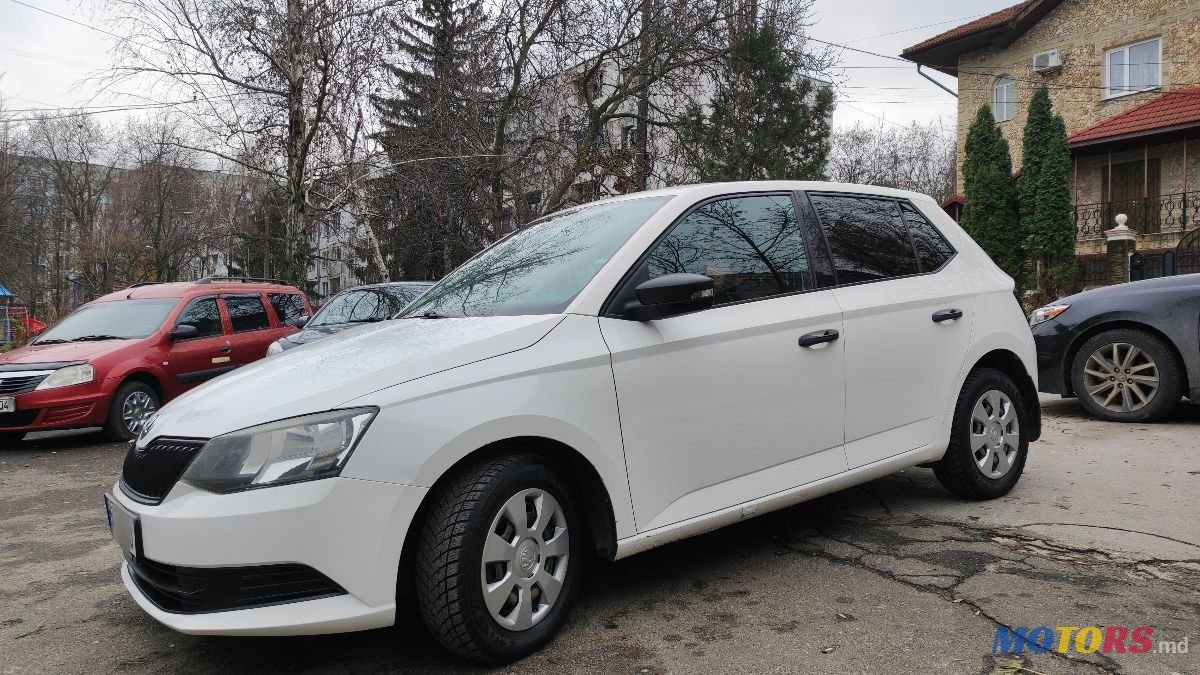 2015' Skoda Fabia photo #3