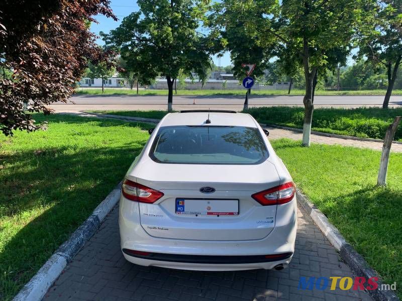 2013' Ford Fusion photo #6