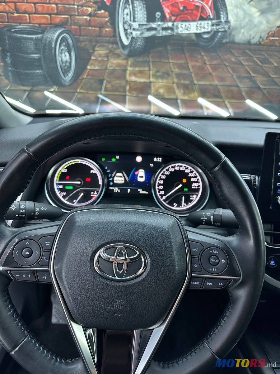 2023' Toyota Camry photo #2