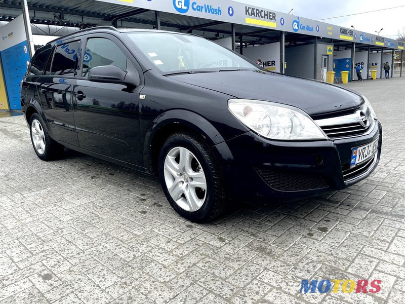 2008' Opel Astra photo #3