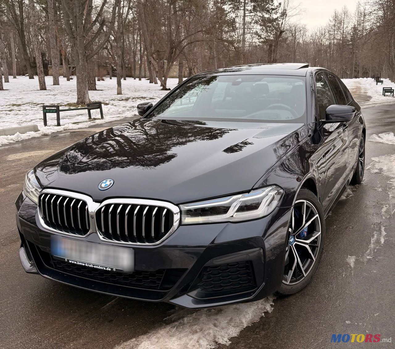 2021' BMW 5 Series photo #3