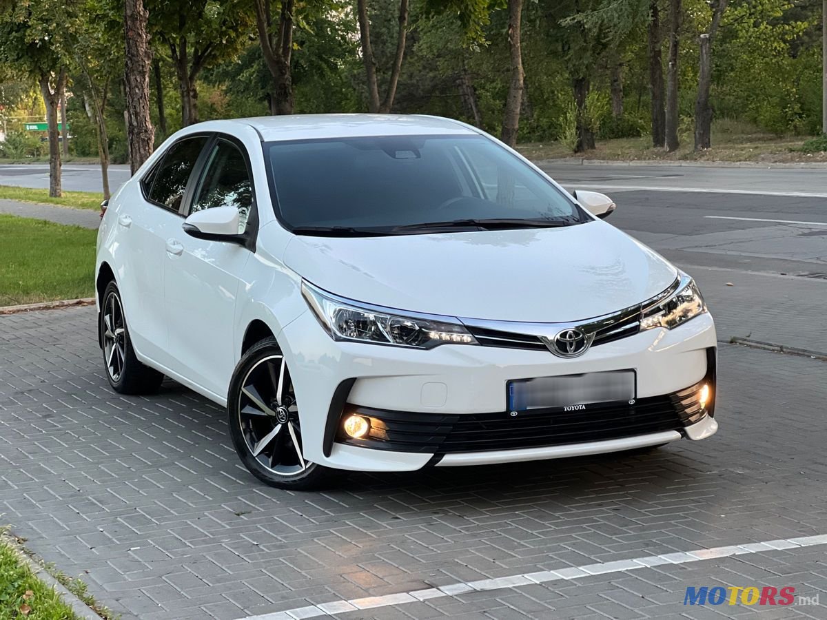 2018' Toyota Corolla photo #1