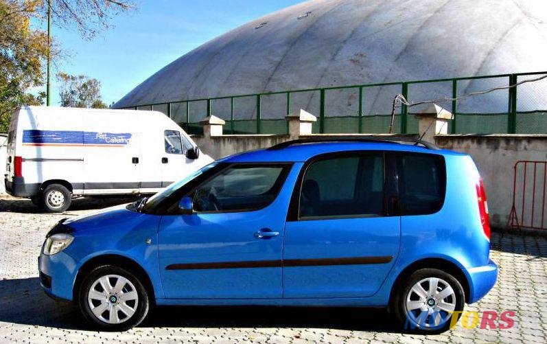 2008' Skoda Roomster photo #1
