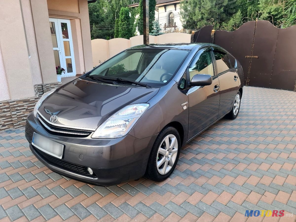 2009' Toyota Prius photo #3