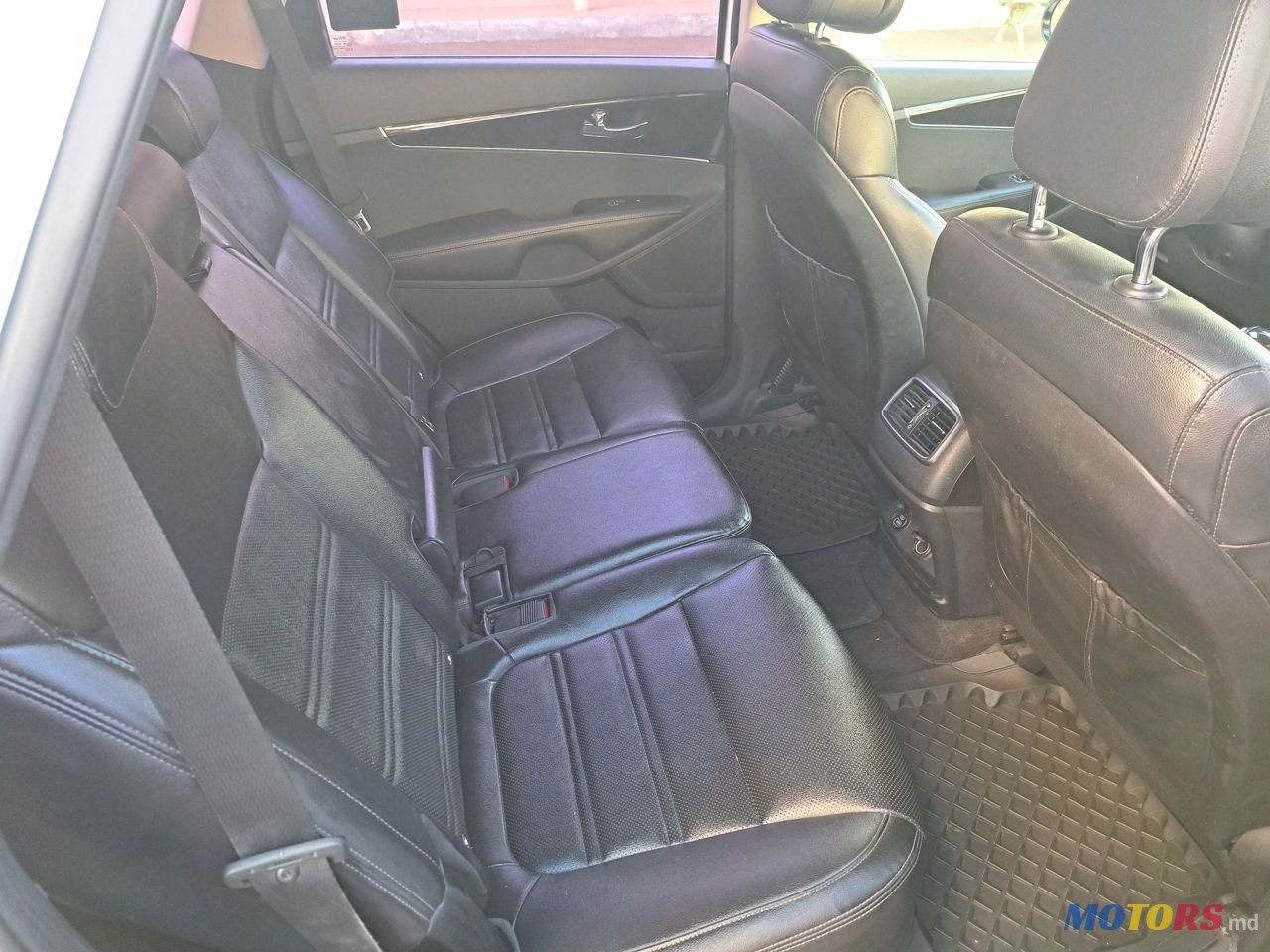 2015' Kia Sorento photo #3