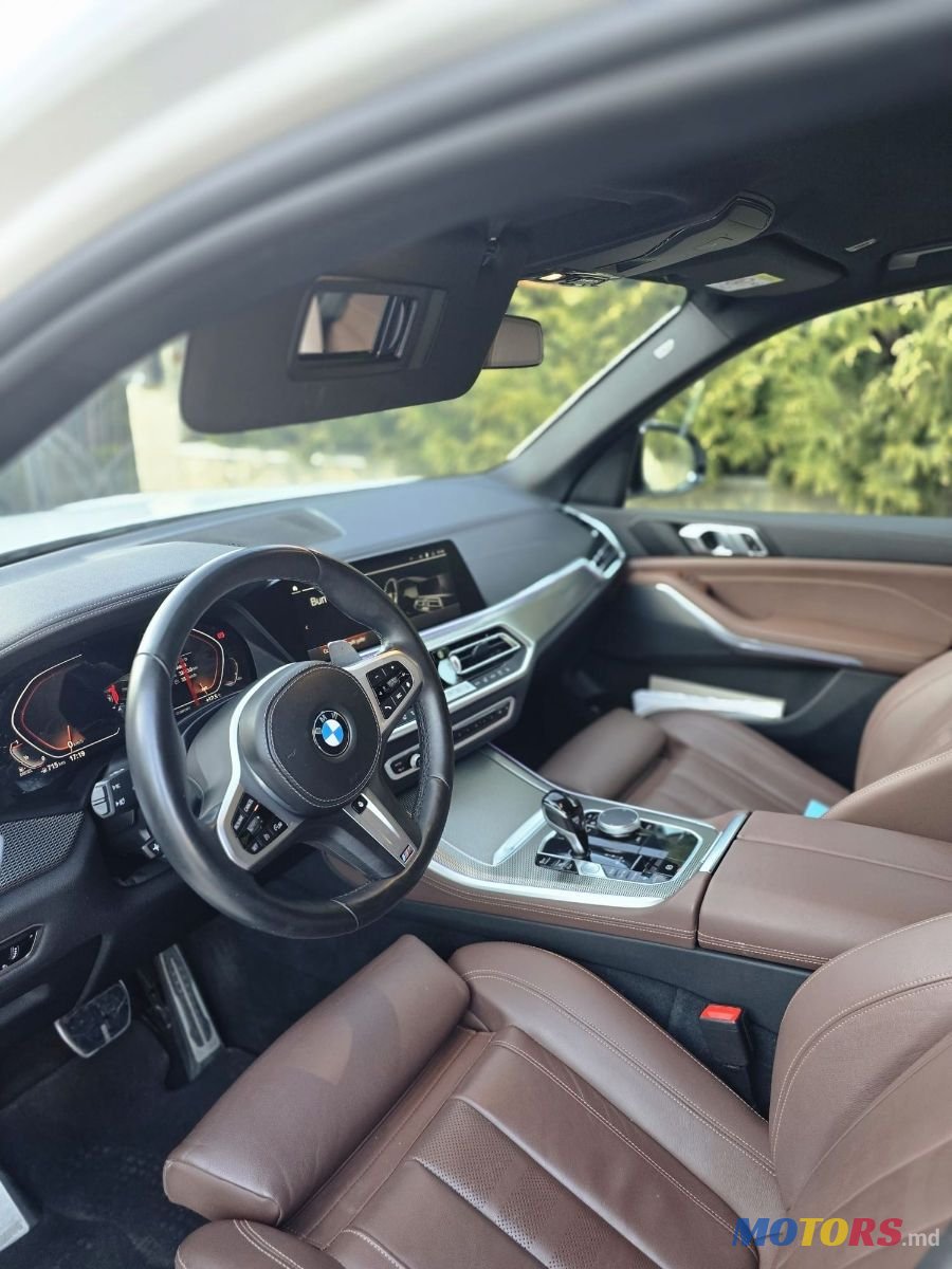 2022' BMW X5 photo #5