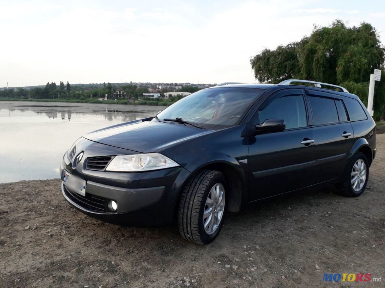 2007' Renault Megane photo #5