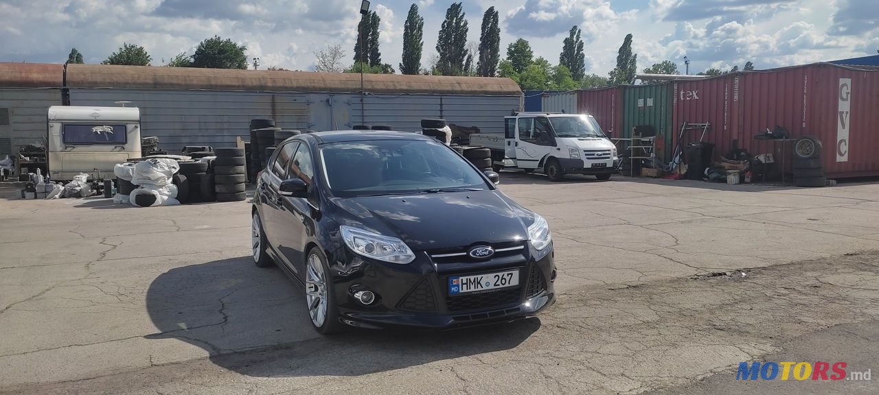 2012' Ford Focus photo #4