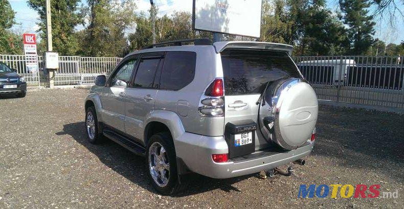 2004' Toyota Land Cruiser Prado photo #2