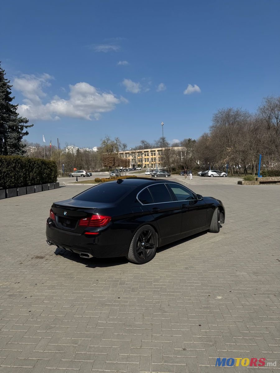 2015' BMW 5 Series photo #4