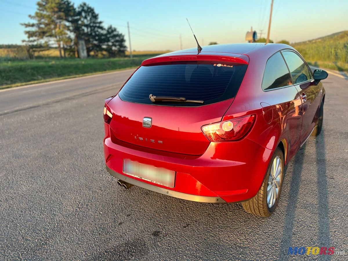 2012' SEAT Ibiza photo #2