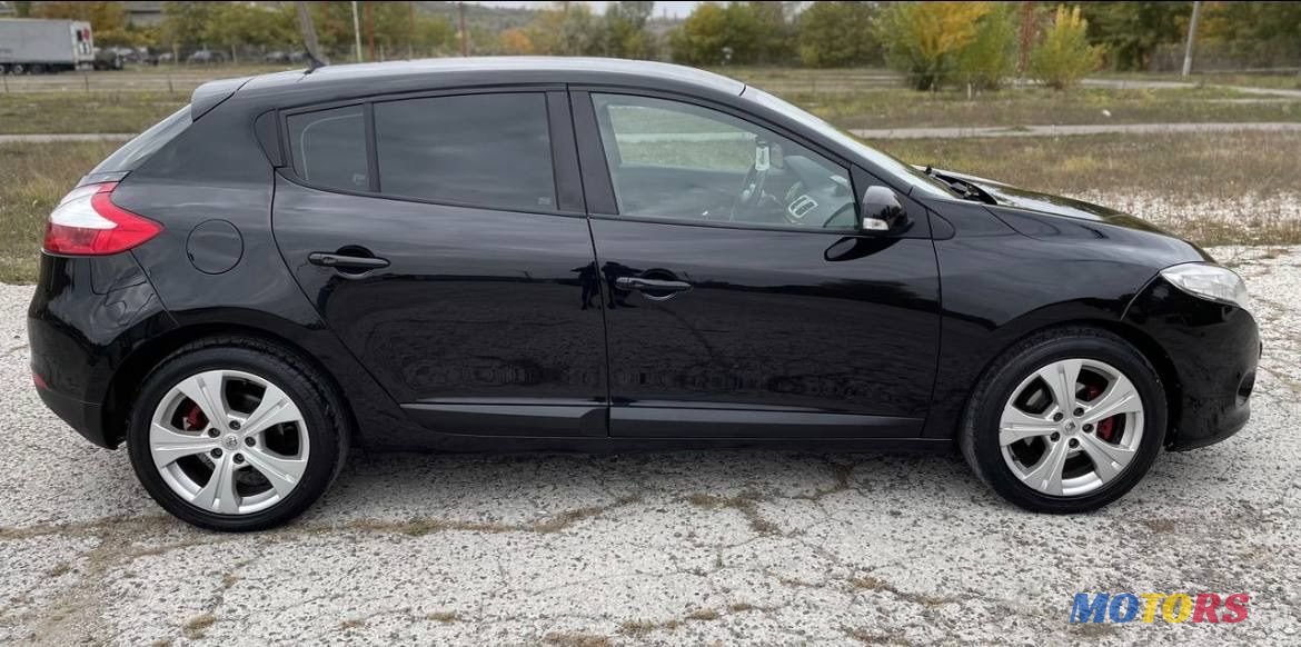 2010' Renault Megane photo #6