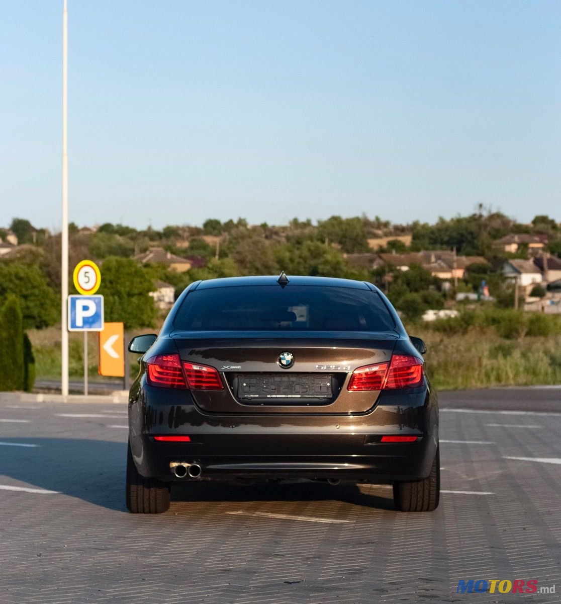 2016' BMW 5 Series photo #6