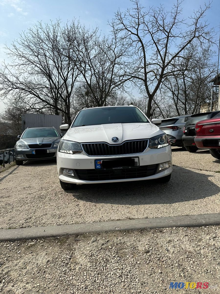 2015' Skoda Fabia photo #2