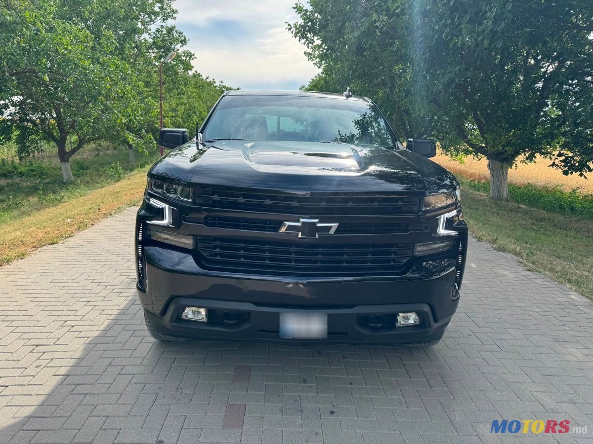 2021' Chevrolet Silverado photo #2