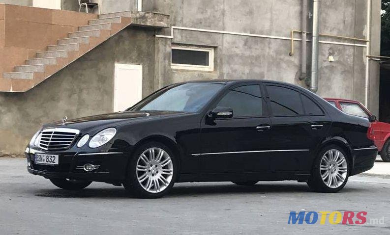 2007' Mercedes-Benz E photo #1