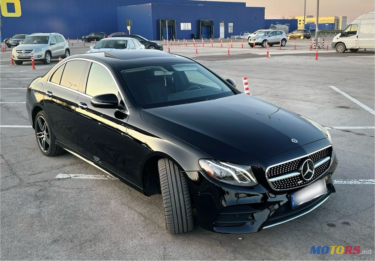 2018' Mercedes-Benz E-Class photo #2