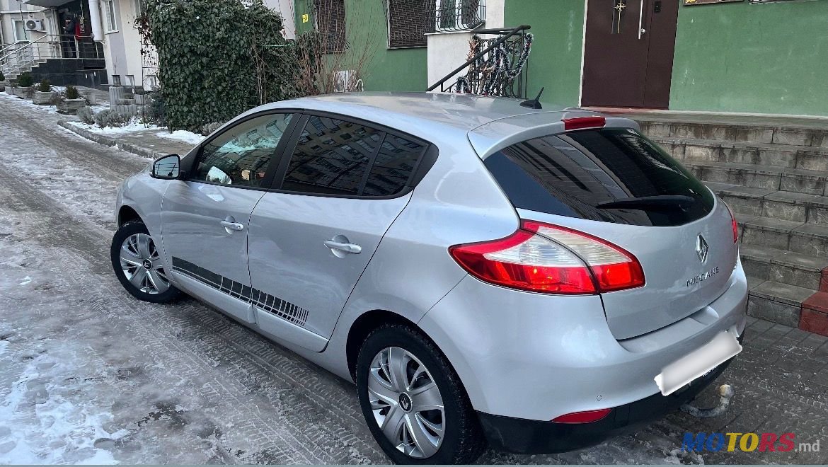 2013' Renault Megane photo #5