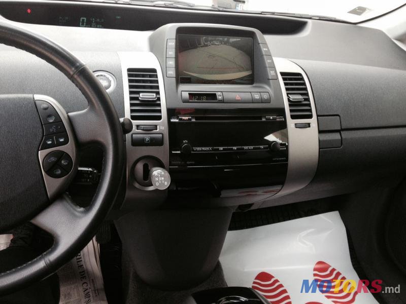 2006' Toyota Prius photo #5