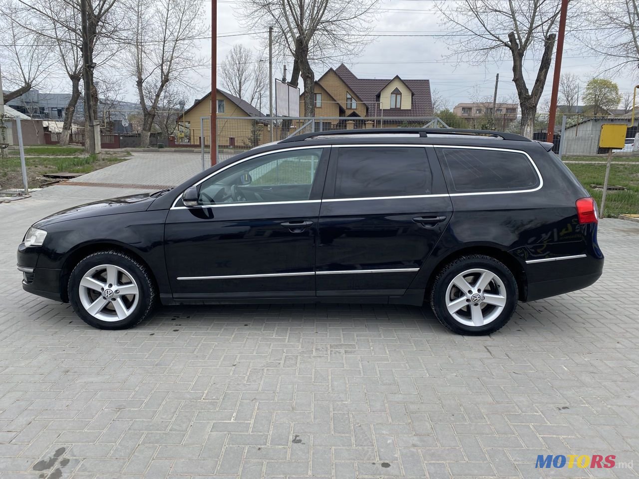 2007' Volkswagen Passat photo #4