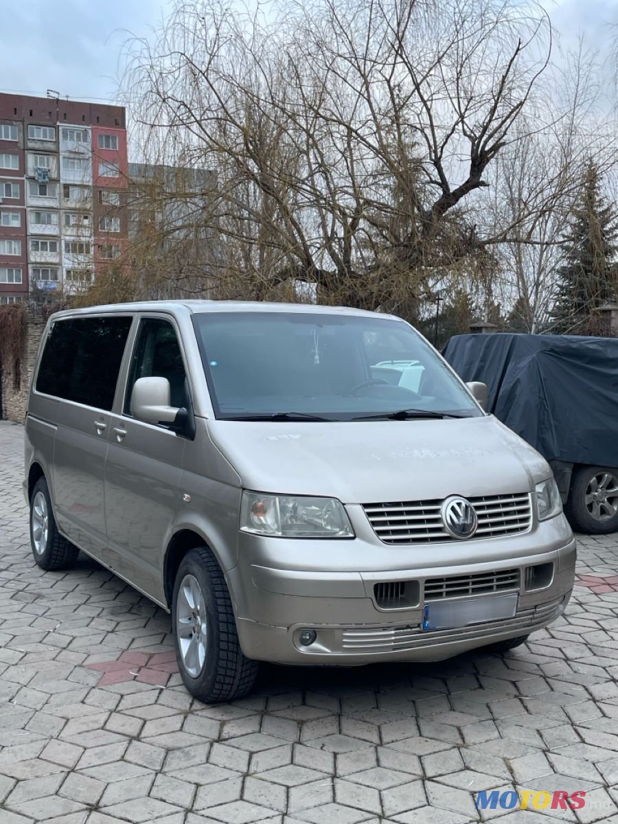 2006' Volkswagen Transporter photo #2