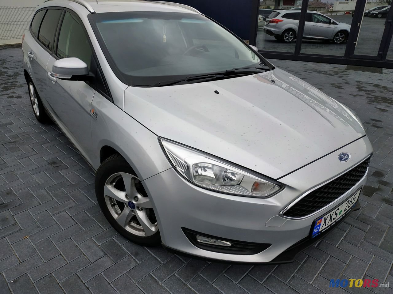 2017' Ford Focus photo #2