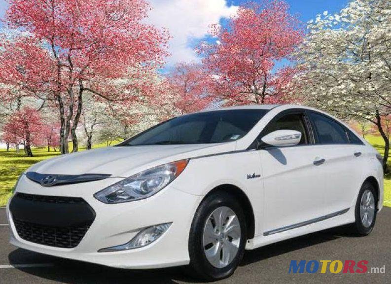 2014' Hyundai Sonata photo #2