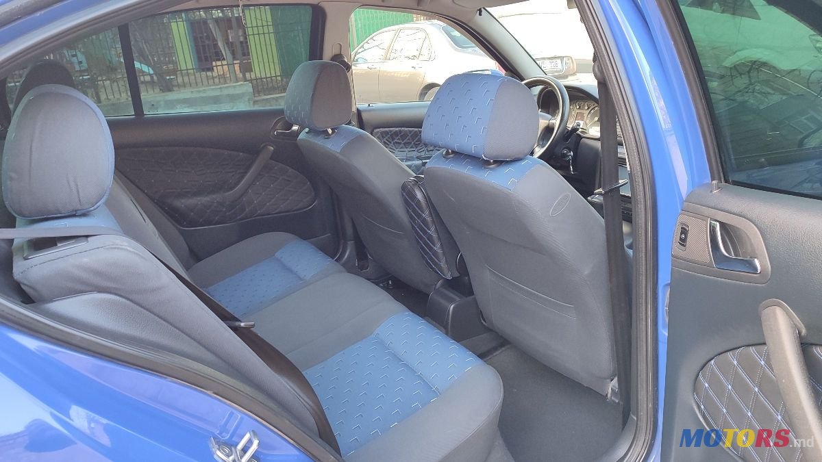 2002' Skoda Octavia photo #4