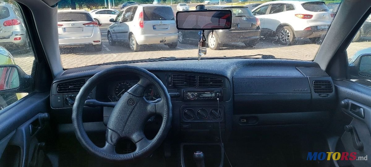 1998' Volkswagen Vento photo #3