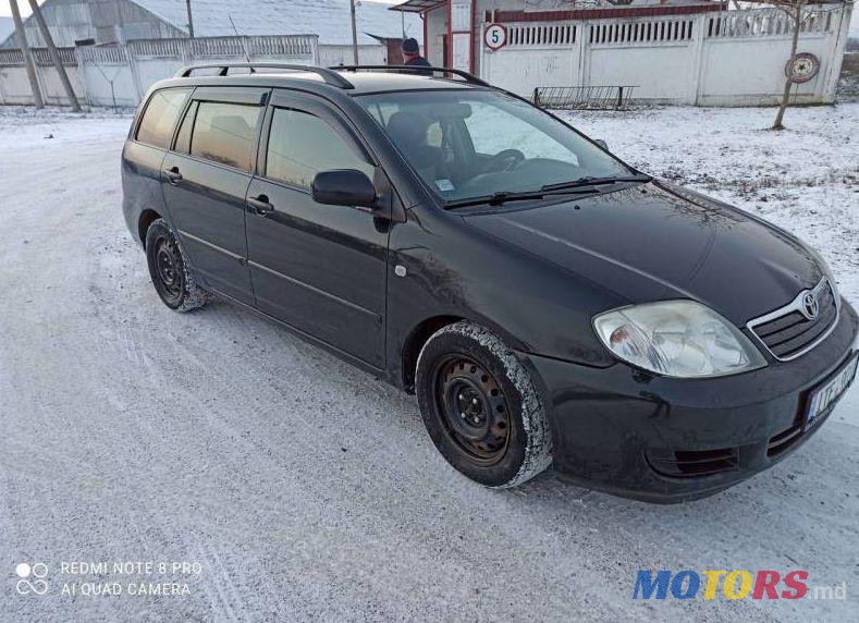 2005' Toyota Corolla photo #2