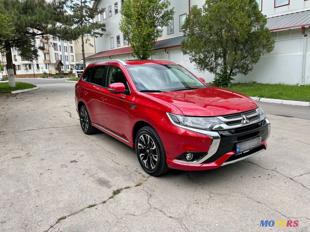2016' Mitsubishi Outlander photo #4