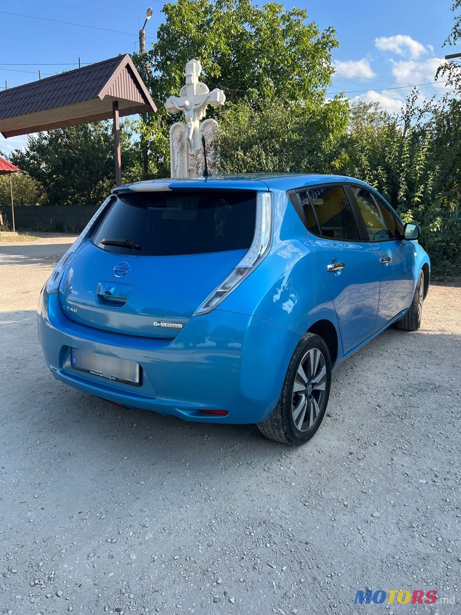2011' Nissan Leaf photo #4