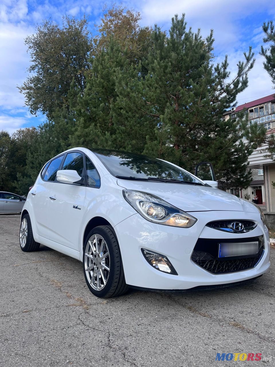 2010' Hyundai ix20 photo #2