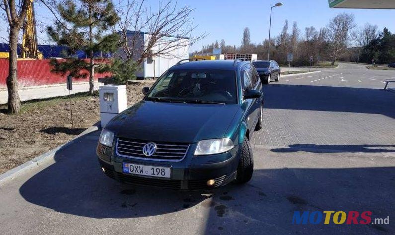 2001' Volkswagen Passat photo #1