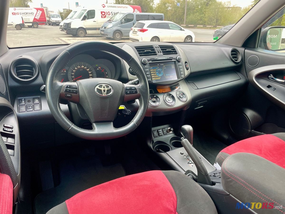 2011' Toyota RAV4 photo #5