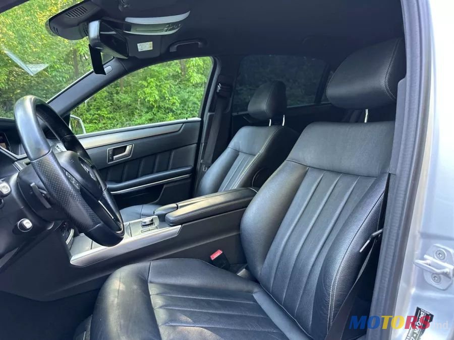 2013' Mercedes-Benz E-Class photo #5