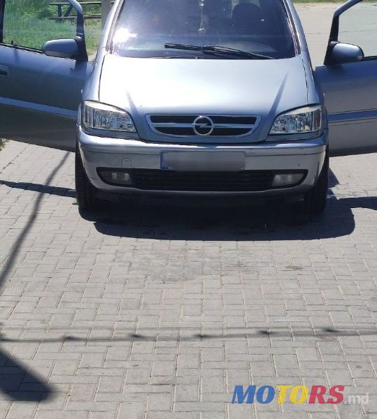 2005' Opel Zafira photo #2